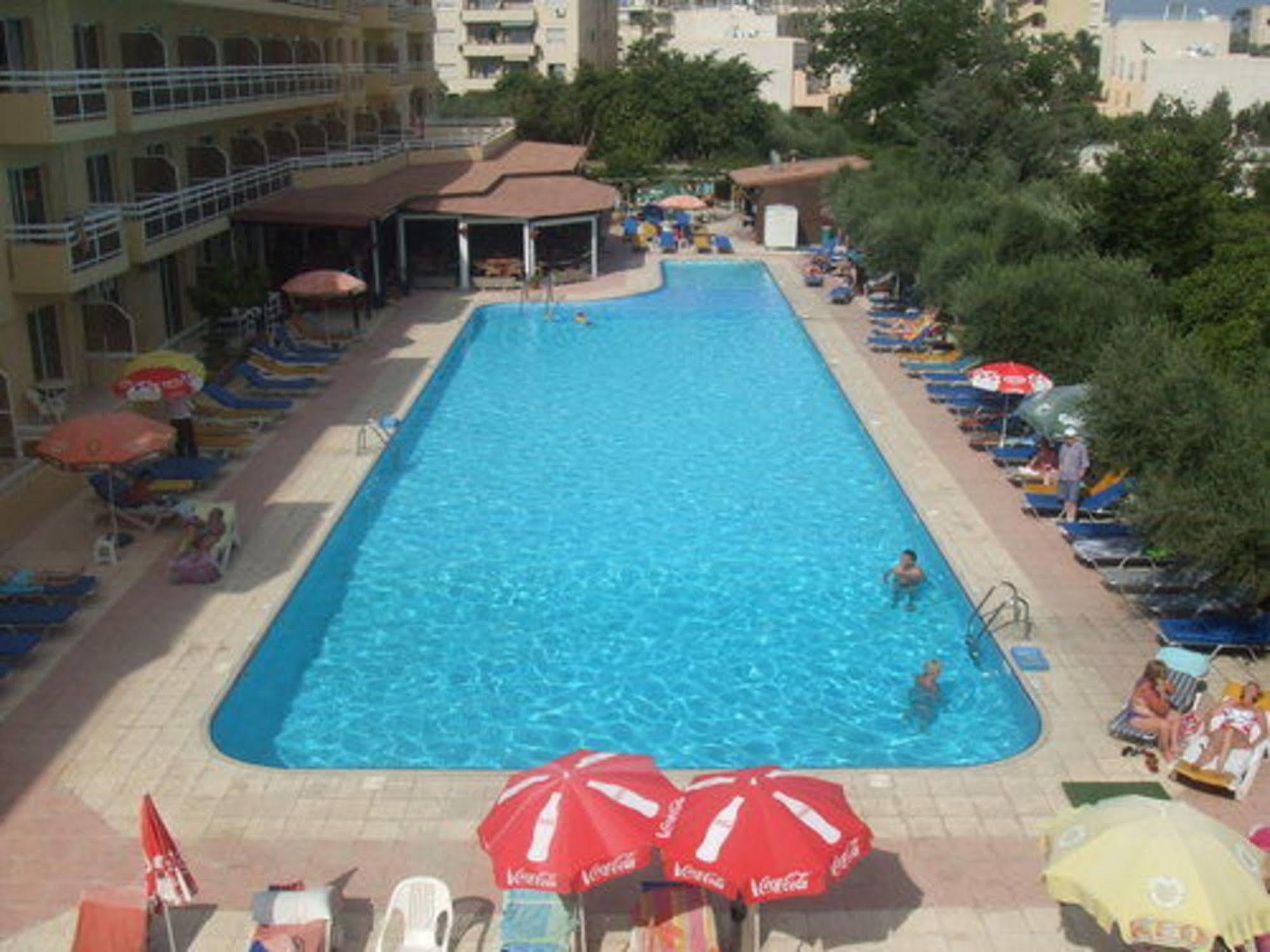 Sunquest Gardens Holiday Resort Limassol Luaran gambar
